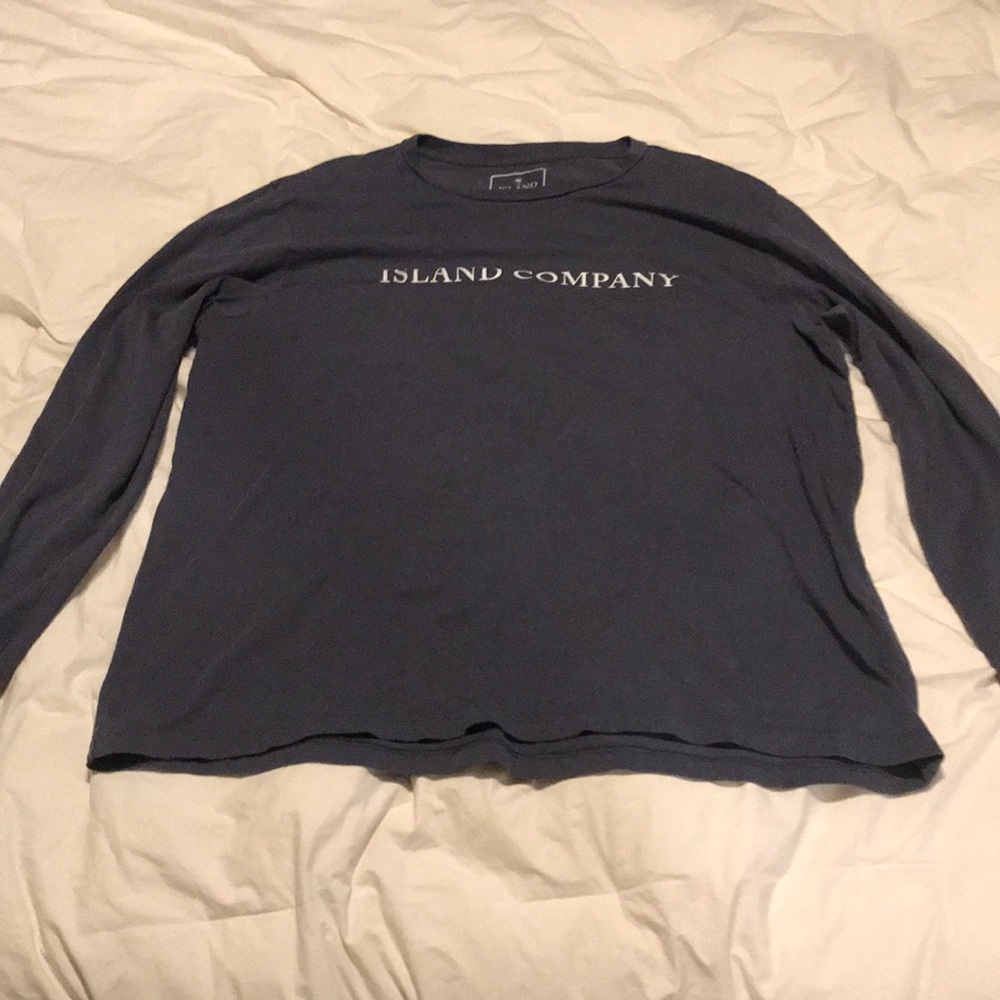 island company t-shirt